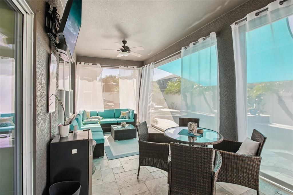 En Venta: $799,900 (4 camas, 3 baños, 3796 Pies cuadrados)