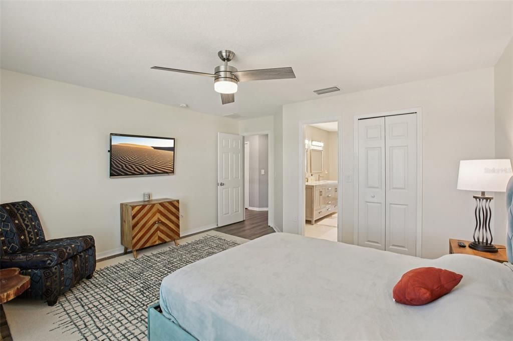 En Venta: $799,900 (4 camas, 3 baños, 3796 Pies cuadrados)