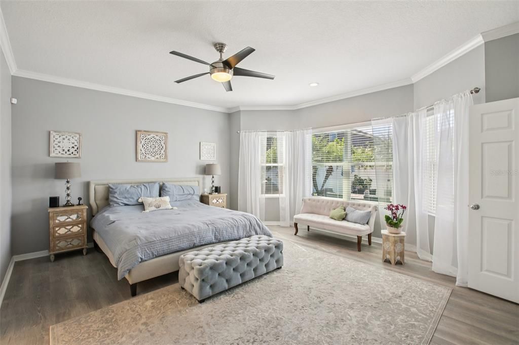 En Venta: $799,900 (4 camas, 3 baños, 3796 Pies cuadrados)