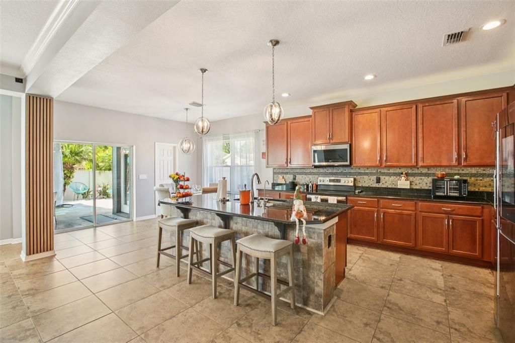 En Venta: $799,900 (4 camas, 3 baños, 3796 Pies cuadrados)