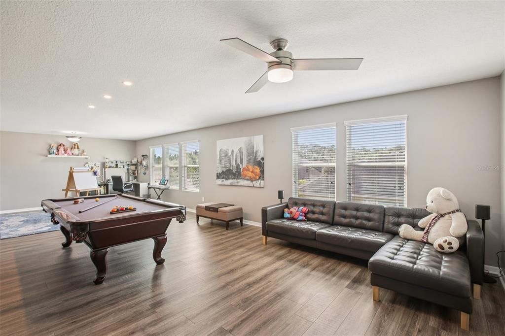 En Venta: $799,900 (4 camas, 3 baños, 3796 Pies cuadrados)