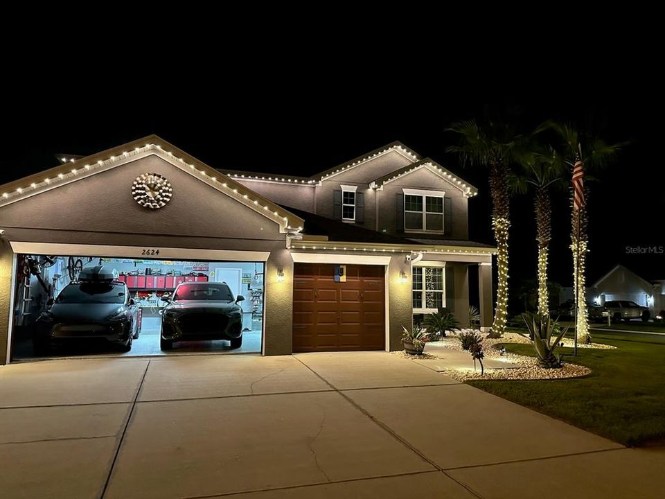 En Venta: $799,900 (4 camas, 3 baños, 3796 Pies cuadrados)