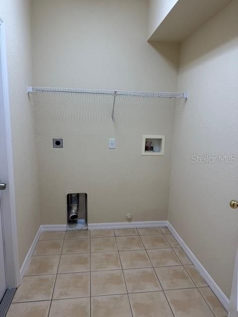 出租: $2,100 (3 贝兹, 2 浴室, 1743 平方英尺)