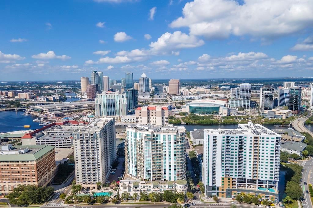 For Sale: $649,500 (3 beds, 2 baths, 1368 Square Feet)