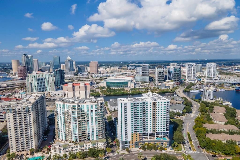 For Sale: $649,500 (3 beds, 2 baths, 1368 Square Feet)