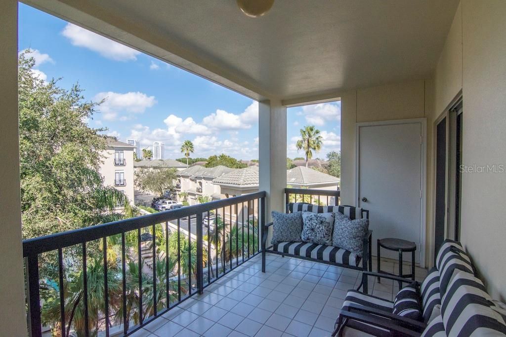 For Sale: $649,500 (3 beds, 2 baths, 1368 Square Feet)