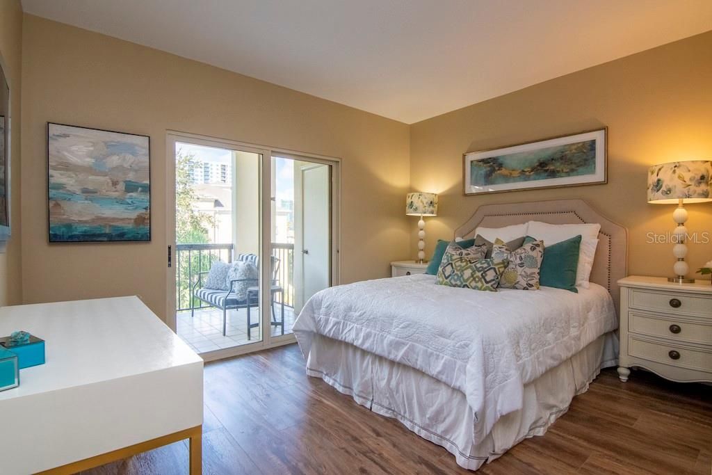 For Sale: $649,500 (3 beds, 2 baths, 1368 Square Feet)