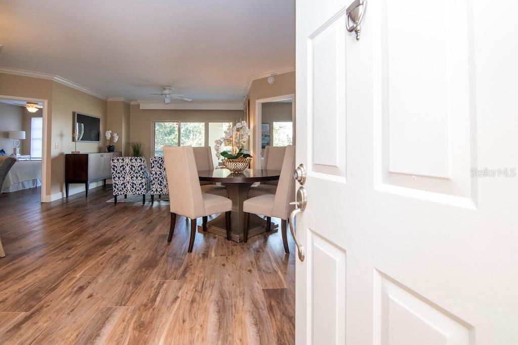 For Sale: $649,500 (3 beds, 2 baths, 1368 Square Feet)