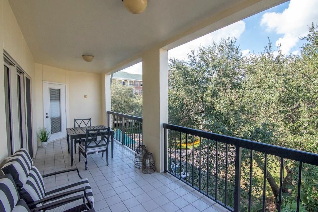 For Sale: $649,500 (3 beds, 2 baths, 1368 Square Feet)