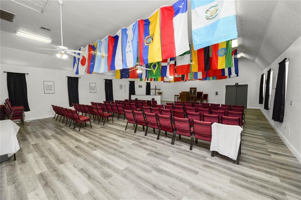 待售: $255,000 (0 贝兹, 0 浴室, 2400 平方英尺)