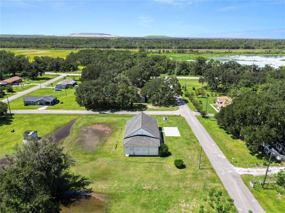 待售: $255,000 (0 贝兹, 0 浴室, 2400 平方英尺)