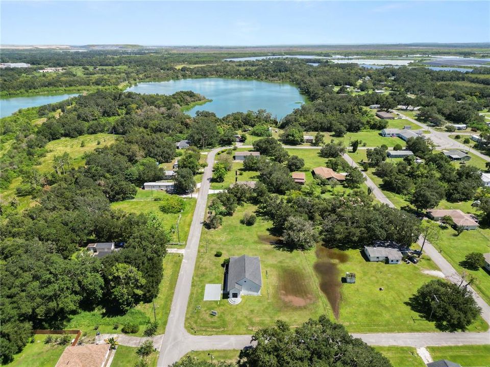 待售: $255,000 (0 贝兹, 0 浴室, 2400 平方英尺)