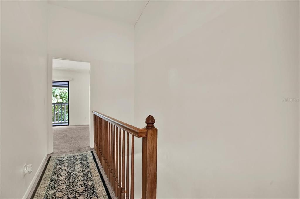 For Sale: $225,000 (2 beds, 2 baths, 1206 Square Feet)