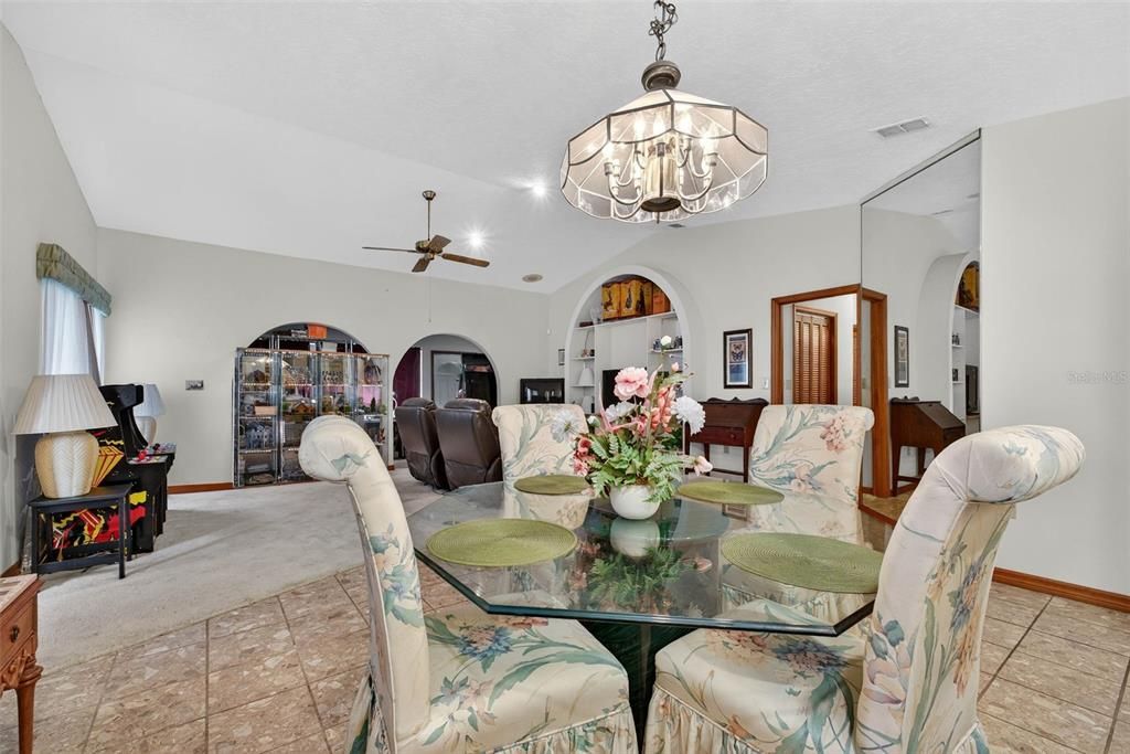 For Sale: $290,000 (3 beds, 2 baths, 2124 Square Feet)