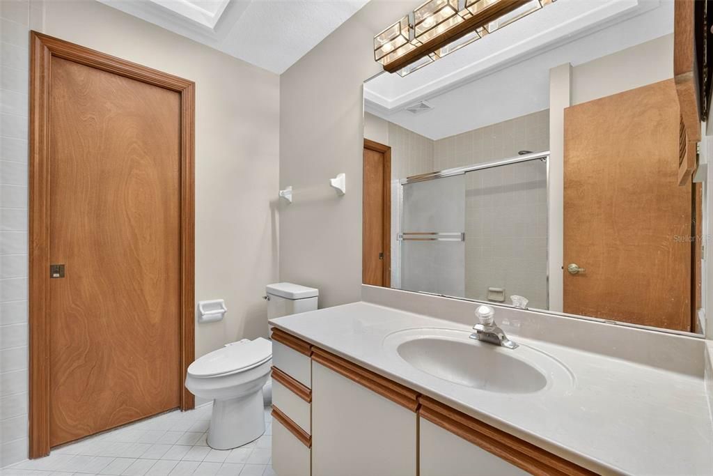 For Sale: $290,000 (3 beds, 2 baths, 2124 Square Feet)