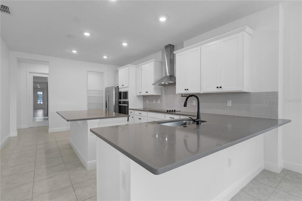 For Sale: $739,000 (4 beds, 3 baths, 2736 Square Feet)