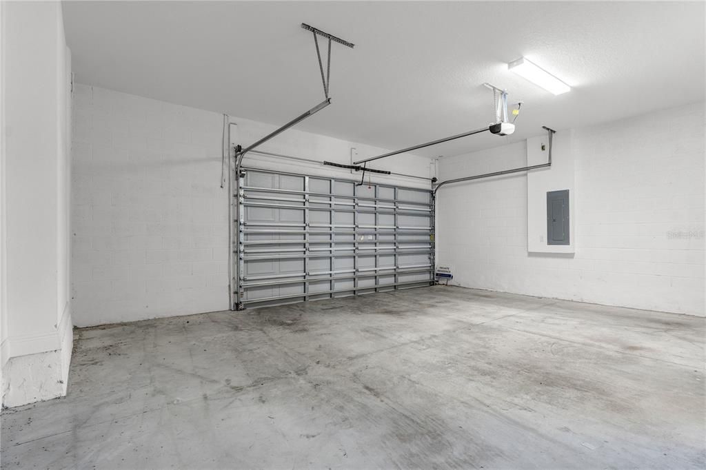 For Sale: $739,000 (4 beds, 3 baths, 2736 Square Feet)