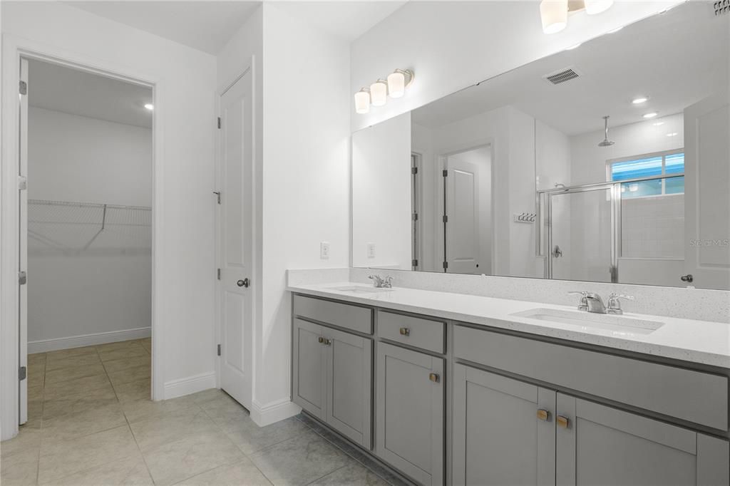 For Sale: $739,000 (4 beds, 3 baths, 2736 Square Feet)