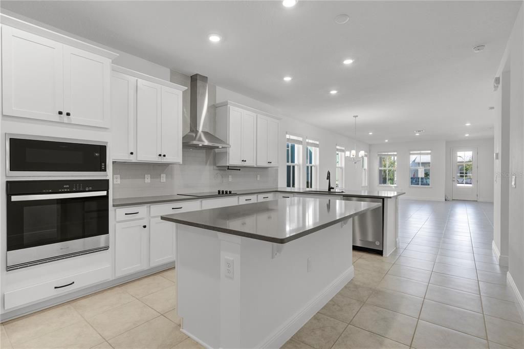 For Sale: $739,000 (4 beds, 3 baths, 2736 Square Feet)