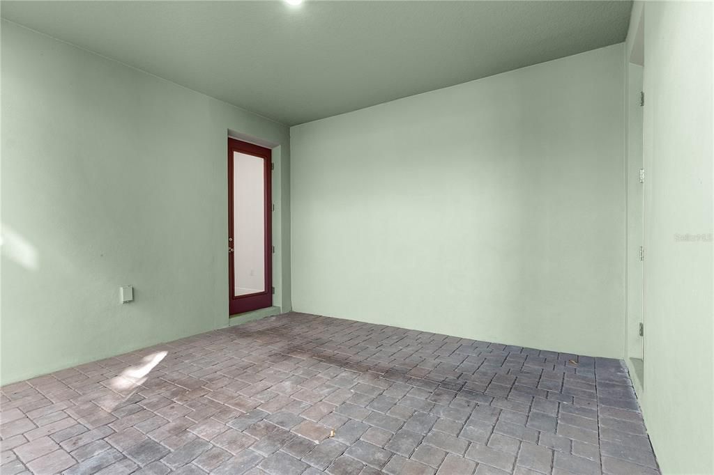 For Sale: $739,000 (4 beds, 3 baths, 2736 Square Feet)