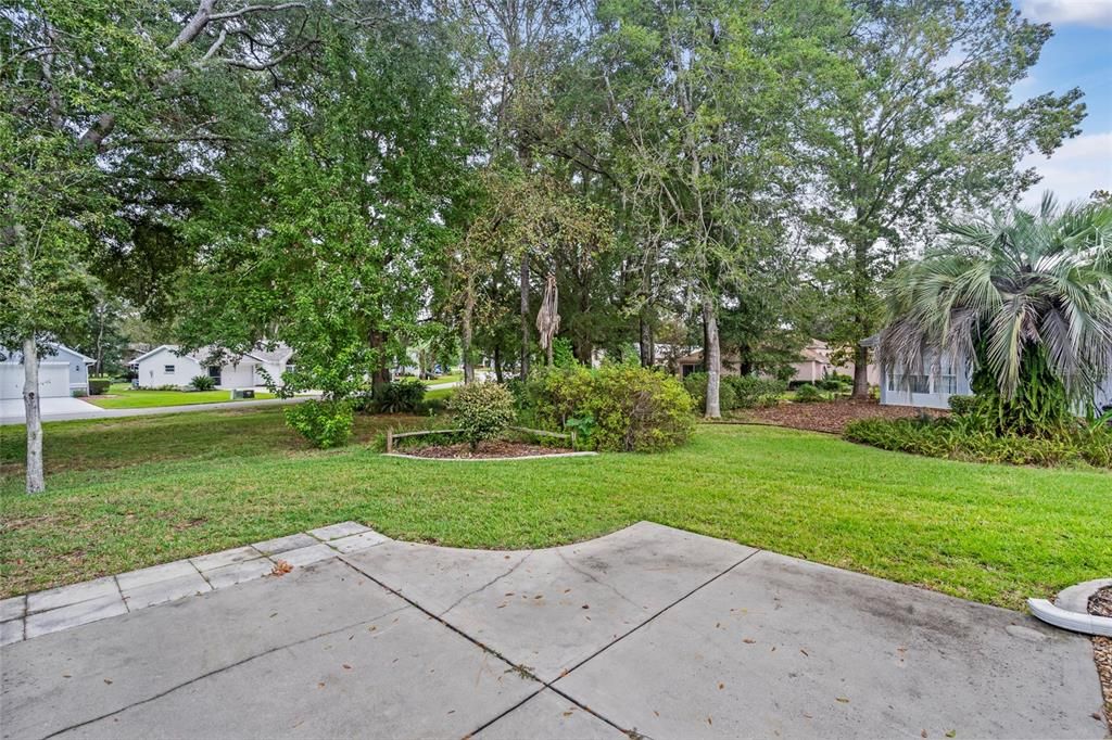 Active With Contract: $249,900 (2 beds, 2 baths, 1583 Square Feet)