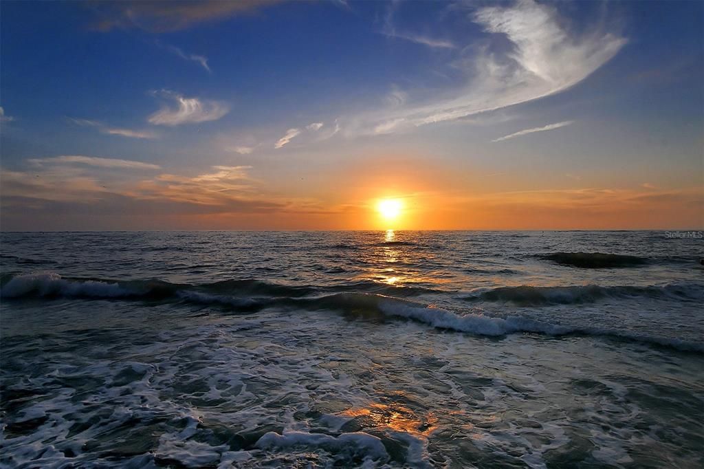 待售: $674,900 (2 贝兹, 1 浴室, 753 平方英尺)