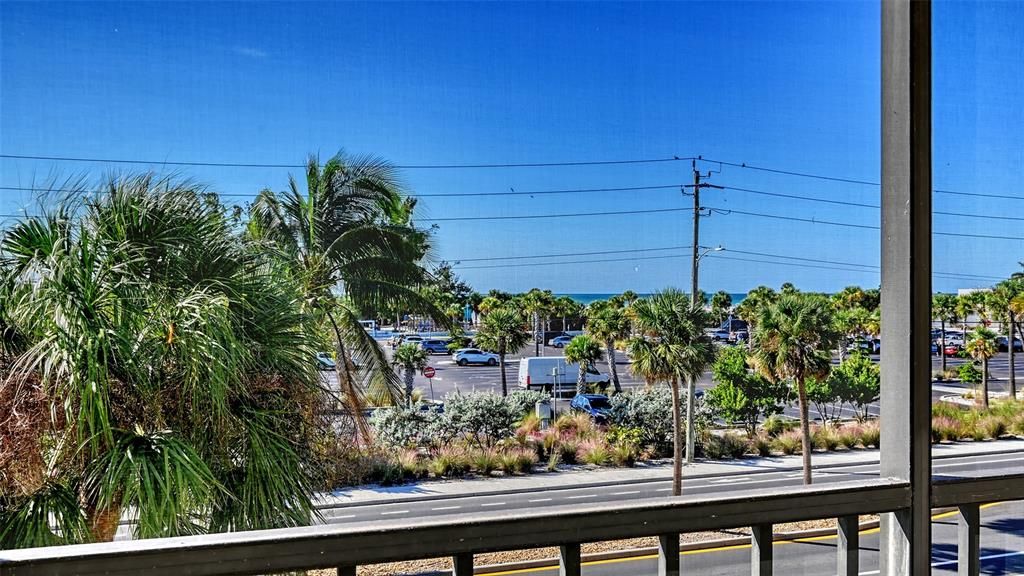 待售: $674,900 (2 贝兹, 1 浴室, 753 平方英尺)