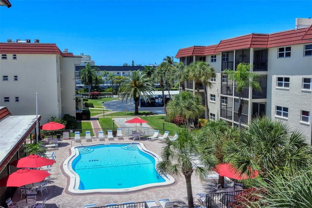 待售: $674,900 (2 贝兹, 1 浴室, 753 平方英尺)