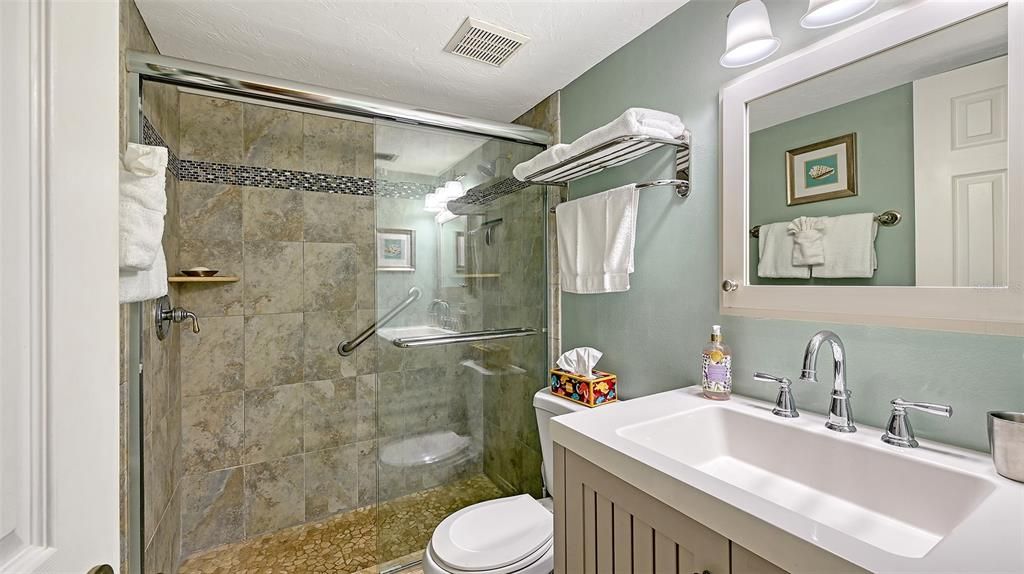 待售: $674,900 (2 贝兹, 1 浴室, 753 平方英尺)