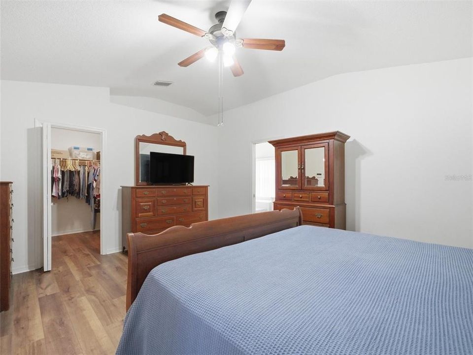 待售: $375,000 (3 贝兹, 2 浴室, 1866 平方英尺)