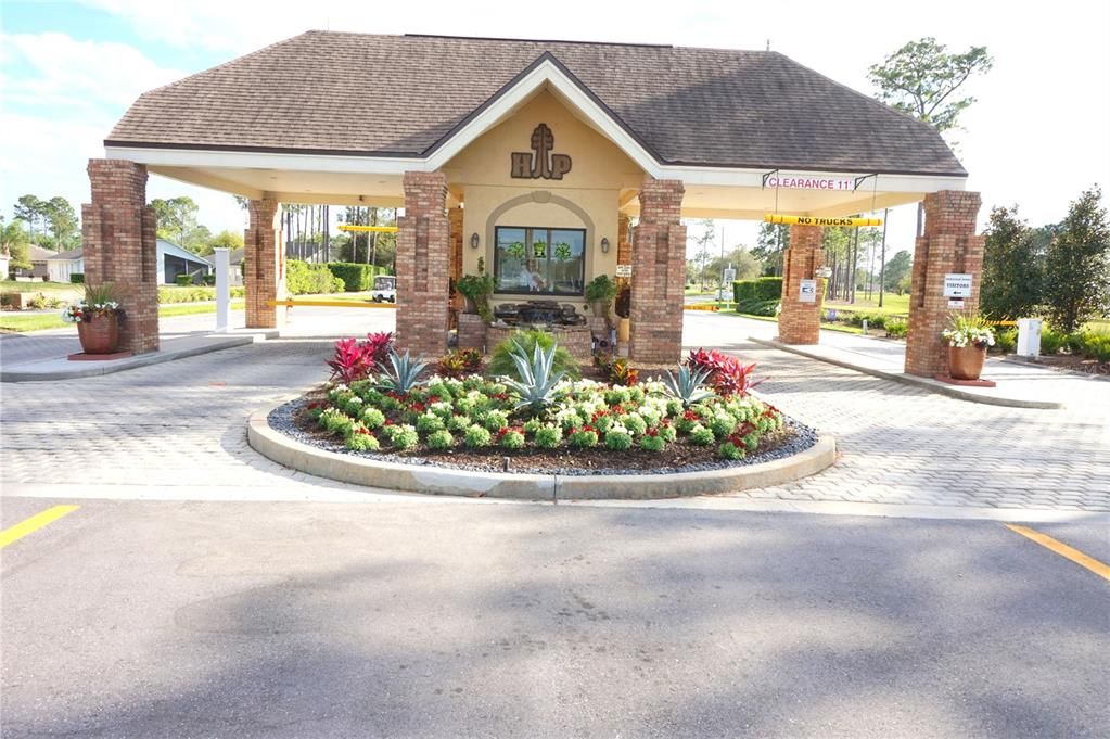 待售: $230,000 (2 贝兹, 2 浴室, 1325 平方英尺)