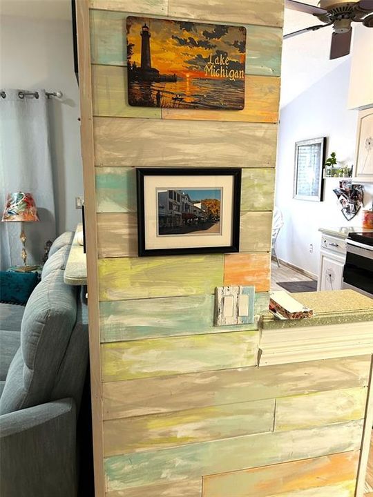 待售: $230,000 (2 贝兹, 2 浴室, 1325 平方英尺)