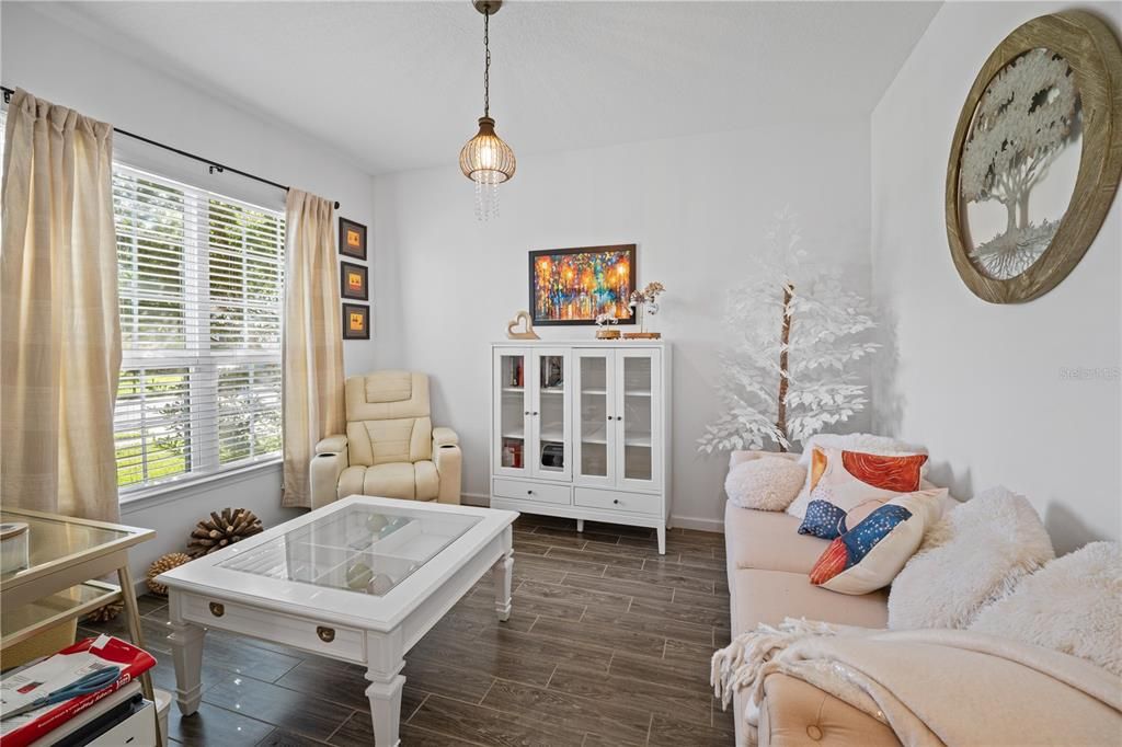 For Sale: $449,900 (4 beds, 2 baths, 2028 Square Feet)