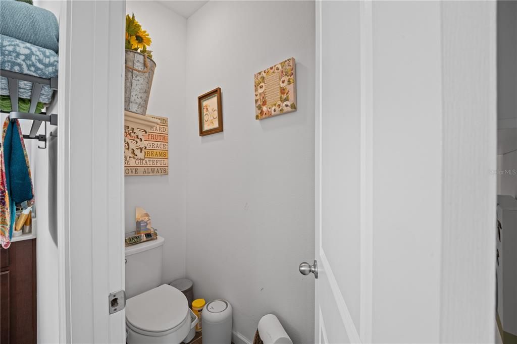 For Sale: $449,900 (4 beds, 2 baths, 2028 Square Feet)