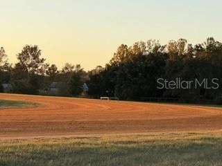 待售: $199,000 (8.97 acres)