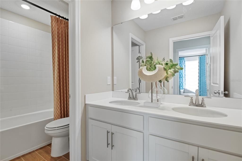 For Sale: $406,999 (5 beds, 3 baths, 2350 Square Feet)