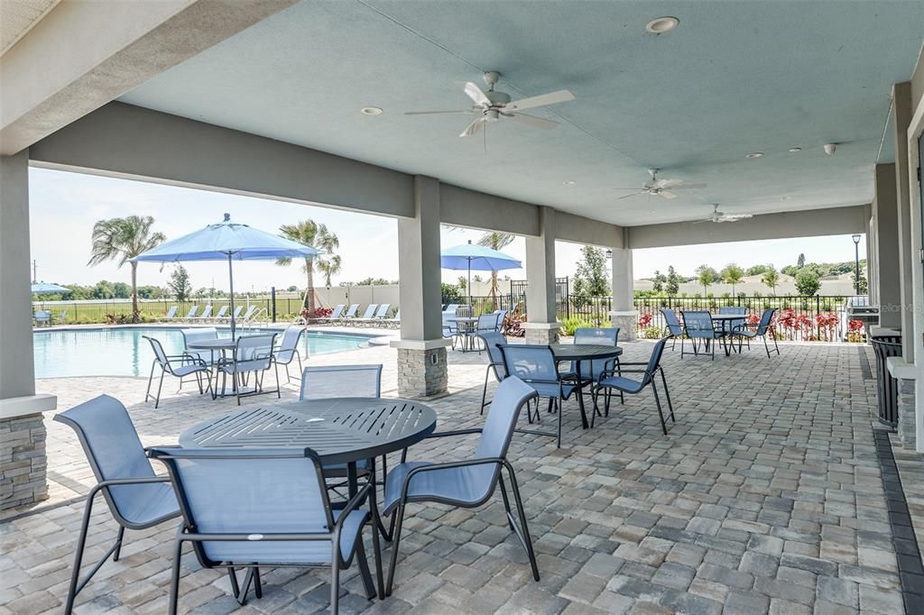 For Sale: $478,999 (4 beds, 3 baths, 2600 Square Feet)