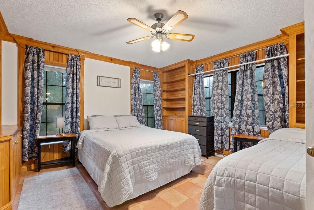 For Sale: $464,900 (3 beds, 2 baths, 2700 Square Feet)