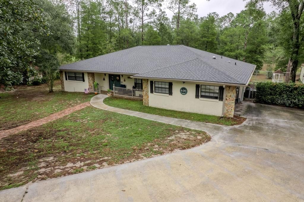 For Sale: $464,900 (3 beds, 2 baths, 2700 Square Feet)