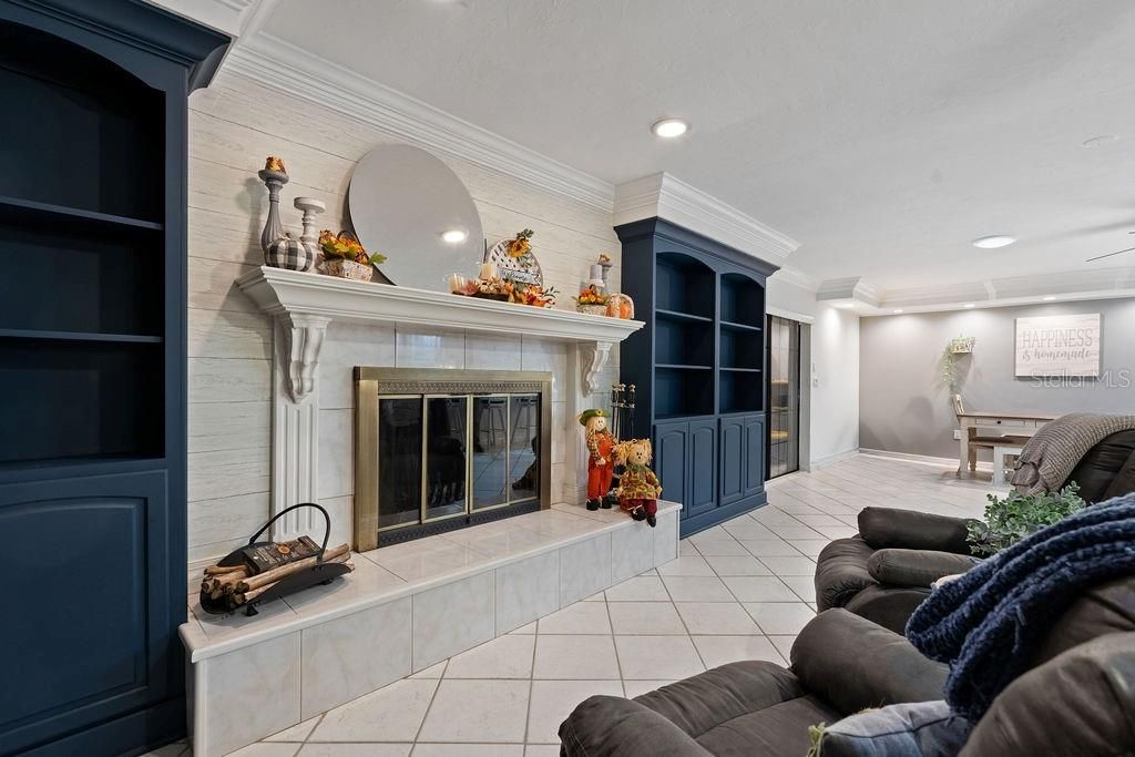 For Sale: $464,900 (3 beds, 2 baths, 2700 Square Feet)