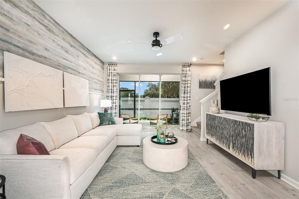 Active With Contract: $342,322 (3 beds, 2 baths, 1667 Square Feet)