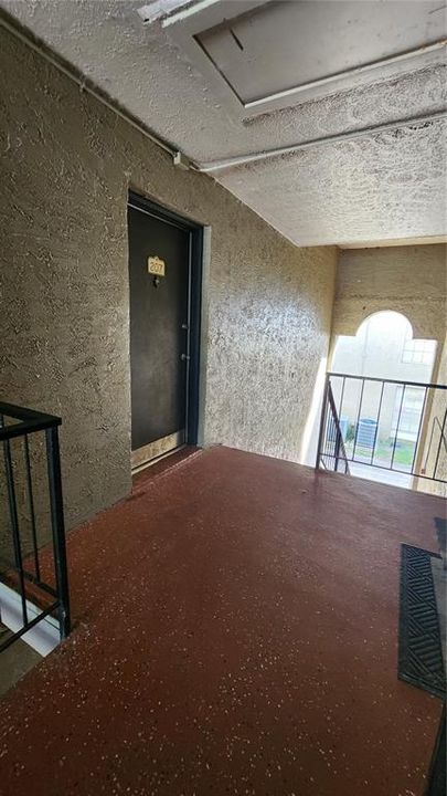 For Sale: $145,000 (2 beds, 1 baths, 828 Square Feet)