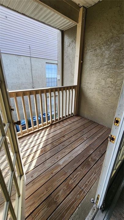 For Sale: $145,000 (2 beds, 1 baths, 828 Square Feet)