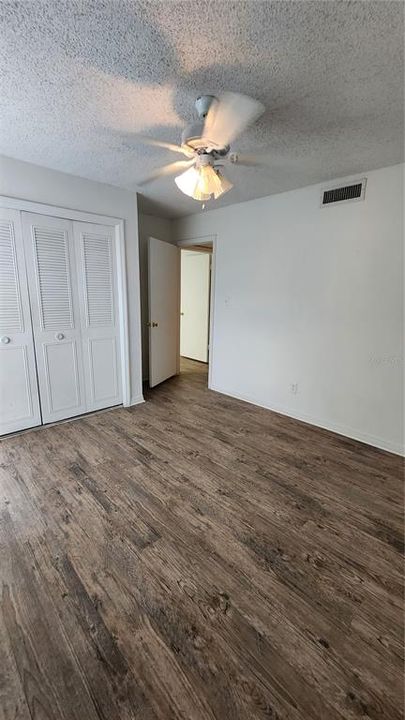 For Sale: $145,000 (2 beds, 1 baths, 828 Square Feet)