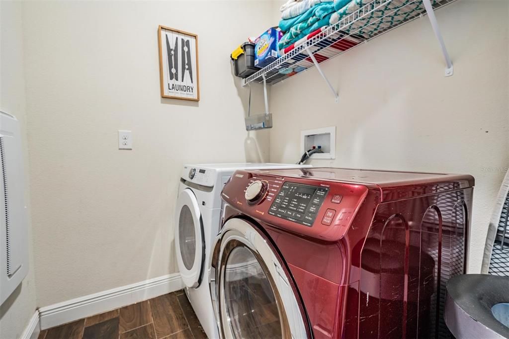 Active With Contract: $725,000 (5 beds, 3 baths, 2479 Square Feet)