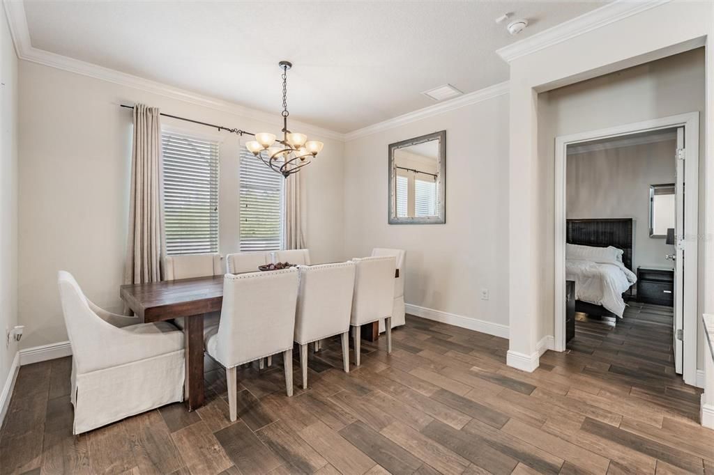 Active With Contract: $725,000 (5 beds, 3 baths, 2479 Square Feet)