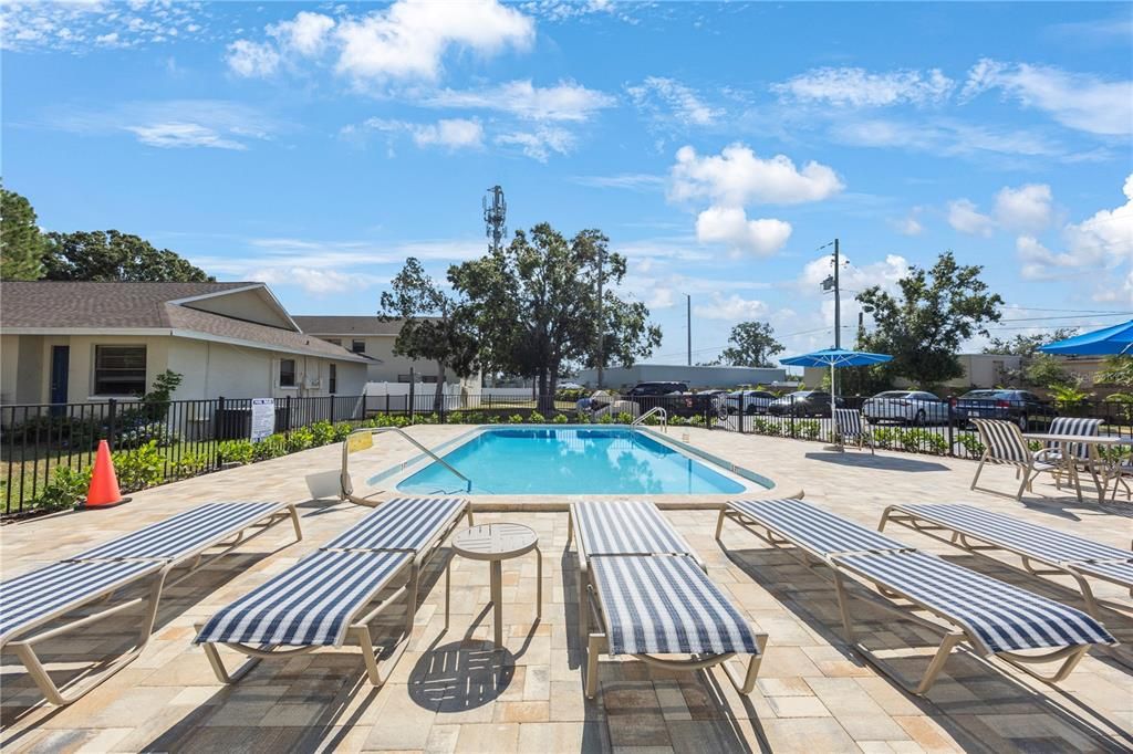 For Rent: $1,995 (2 beds, 1 baths, 1010 Square Feet)