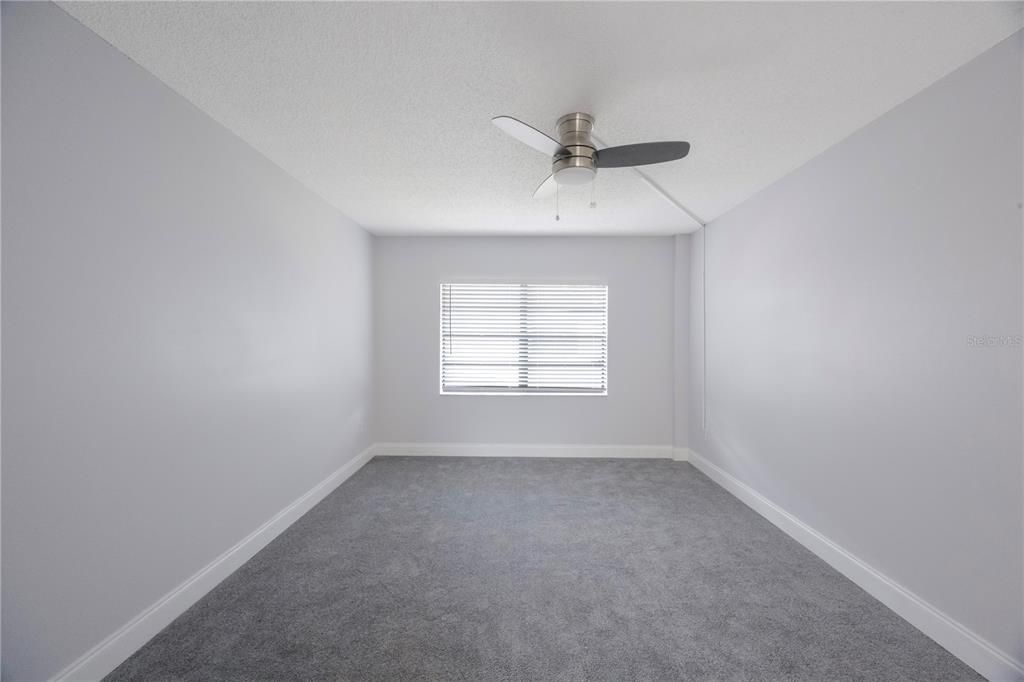 For Rent: $1,995 (2 beds, 1 baths, 1010 Square Feet)