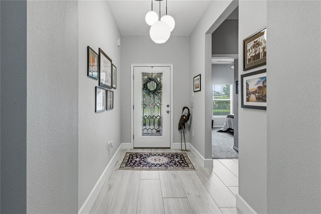 Active With Contract: $379,900 (3 beds, 2 baths, 1826 Square Feet)