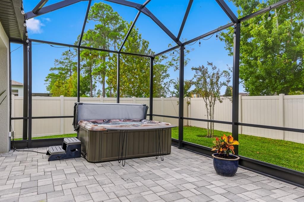 Active With Contract: $379,900 (3 beds, 2 baths, 1826 Square Feet)